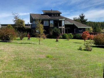 Espectacular casa en campo de 10,5 hectáreas - Región de Los Ríos