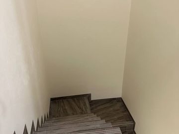 DIJUAL RUMAH SIAP HUNI MURAH DI KAYU PUTIH JAKARTA TIMUR, RUMAH READY 2 LANTAI BARU DEKAT KE PULO MAS JAKTIM, RUMAH STRATEGIS DEKAT VELODROME 3 KAMAR
