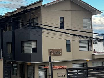 EN VENTA HERMOSA CASA A ESTRENAR UBICADA CERCA DE SAN BLAS