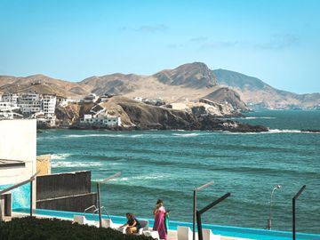 Duplex vista al mar en condominio Ocean Reef, San Bartolo
