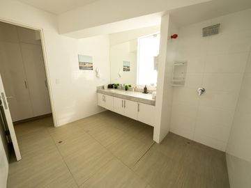 Duplex vista al mar en condominio Ocean Reef, San Bartolo
