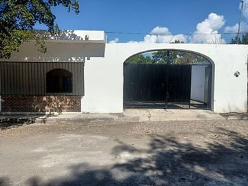 Casa Campestre en venta con alberca en Estapilla Colima