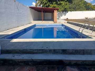 Casa Campestre en venta con alberca en Estapilla Colima