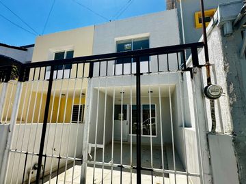 Casa remodelada en Alamo Industrial en VENTA