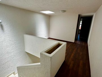 Casa remodelada en Alamo Industrial en VENTA