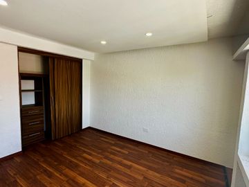 Casa remodelada en Alamo Industrial en VENTA
