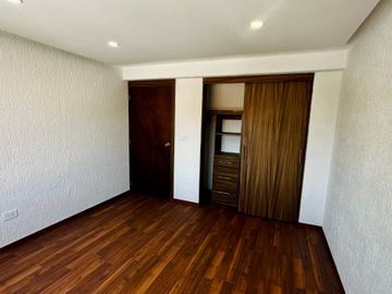 Casa remodelada en Alamo Industrial en VENTA