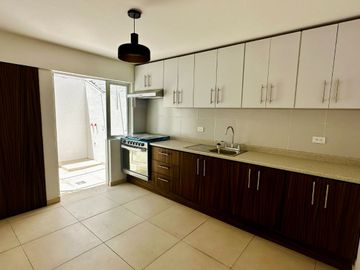 Casa remodelada en Alamo Industrial en VENTA
