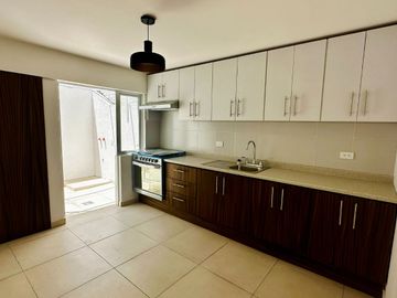 Casa remodelada en Alamo Industrial en VENTA