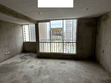 se vende apartamento en obra gris