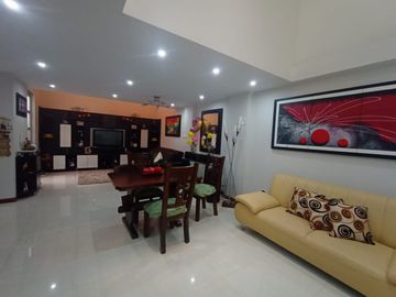 CASA EN LAS QUINTAS
