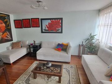 VENTA DE CASA DE 174 M2 CON RENTA EN EL SECTOR DE LA PRIMAVERA, MANIZALES CALDAS