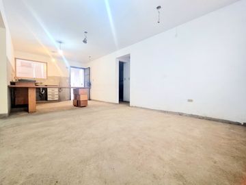 ALQUILER DE TERRENO MÁS VIVIENDA U OFICINA / TALLER / DEPÓSITO