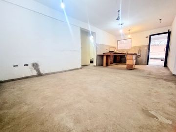ALQUILER DE TERRENO MÁS VIVIENDA U OFICINA / TALLER / DEPÓSITO
