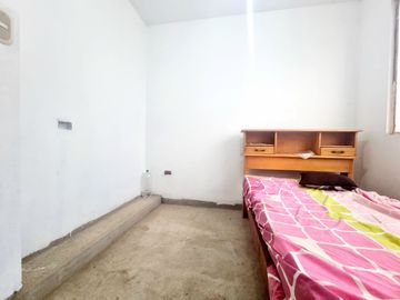 ALQUILER DE TERRENO MÁS VIVIENDA U OFICINA / TALLER / DEPÓSITO