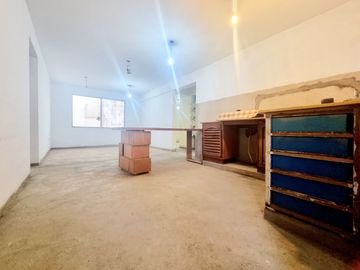 ALQUILER DE TERRENO MÁS VIVIENDA U OFICINA / TALLER / DEPÓSITO