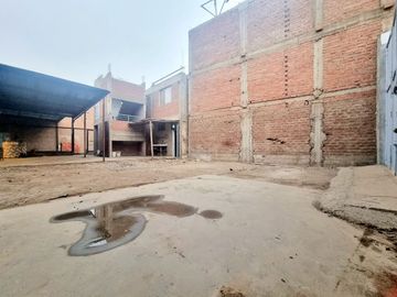 ALQUILER DE TERRENO MÁS VIVIENDA U OFICINA / TALLER / DEPÓSITO