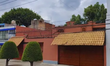 CASA EN VENTA EN DEL CARMEN, COYOACAN, CDMX.