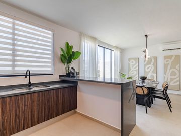 CASA EN VENTA AL SUR DE CUERNAVACA CON ALBERCA Y ROOF GARDEN