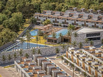 CASA EN VENTA AL SUR DE CUERNAVACA CON ALBERCA Y ROOF GARDEN