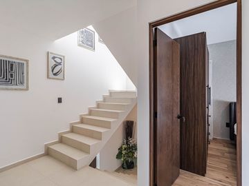 VENTA DE CASA CON ALBERCA Y ROOF GARDEN AL SUR DE CUERNAVACA MORELOS