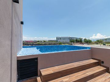 VENTA DE CASA CON ALBERCA Y ROOF GARDEN AL SUR DE CUERNAVACA MORELOS