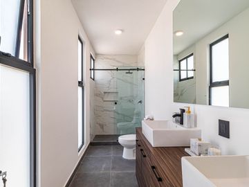 VENTA DE CASA CON ALBERCA Y ROOF GARDEN AL SUR DE CUERNAVACA MORELOS