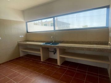 Casa a pasos del mar con alberca privada, en venta, San Benito, Yucatán.