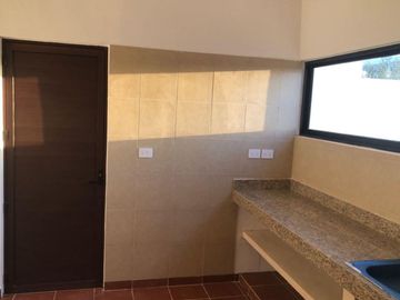 Casa a pasos del mar con alberca privada, en venta, San Benito, Yucatán.