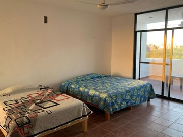Casa a pasos del mar con alberca privada, en venta, San Benito, Yucatán.