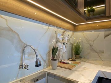 RUMAH DIJUAL MURAH DI CISARUA LEMBANG BANDUNG BARAT JUAL 2 LANTAI PERUMAHAN DESAIN MODERN ELEGAN
