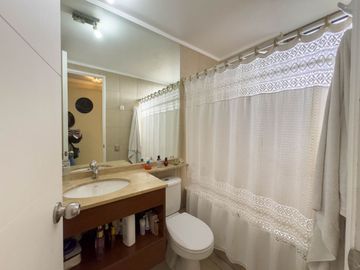Hermoso departamento en Andalué con maravillosa vista a la laguna