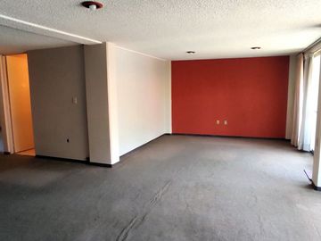 Departamento con Balcón en Coyoacán, Primer Piso 122 m² 3 Recámaras.