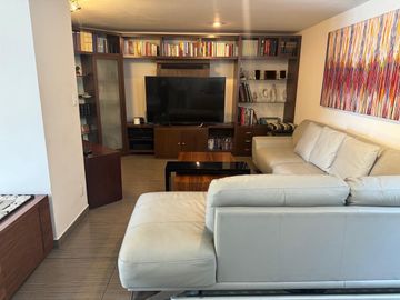 Venta Casa de Tres Niveles en Av Tamaulipas en Santa Fe