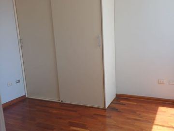 VENTA DEPARTAMENTO LA MOLINA COCHERA PORTADA DEL SOL III ETAPA 3ER PISO S/ASCENSOR