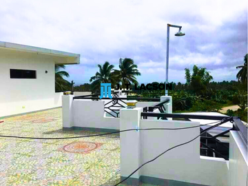 🏊 5 Bedroom house with Swimming Pool & Jacuzzi for relaxation and entertainment