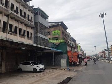 ขาย อาคารพาณิชย์ 3.5 ชั้น ถนนสิโรรส สะเตง เมือง ยะลา เนื้อที่ 26.30 ตร.ว ทำเลค้าขาย ติดถนน ใจกลางเมือง