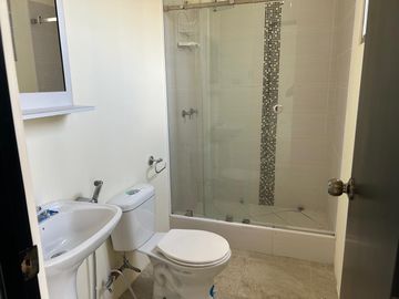 Vendo casa en Gran Vittoria de 3 dormitorios