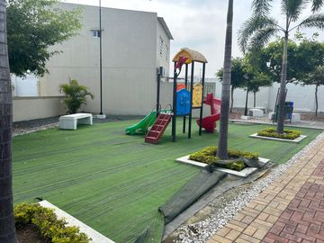 Vendo casa en Gran Vittoria de 3 dormitorios