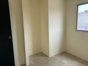 Vendo casa en Gran Vittoria de 3 dormitorios