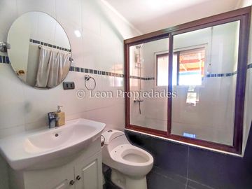 Leon Propiedades vende parcela en condominio Lomas del Puangue, Curacaví.