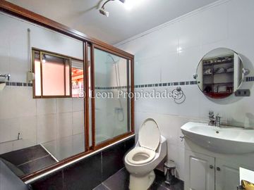 Leon Propiedades vende parcela en condominio Lomas del Puangue, Curacaví.