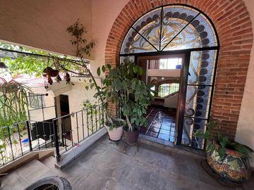 Casa en venta en Col Cerro del Tesoro Tlaquepaque