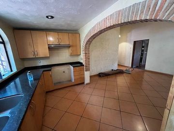 Casa en venta en Col Cerro del Tesoro Tlaquepaque