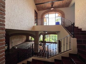 Casa en venta en Col Cerro del Tesoro Tlaquepaque