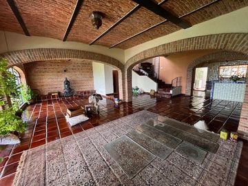 Casa en venta en Col Cerro del Tesoro Tlaquepaque