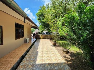 Land sales with house 3 buildings close to main street over 2,000 sqm. Na To Ming, Mueang, Trang