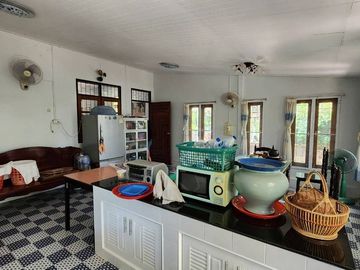 Land sales with house 3 buildings close to main street over 2,000 sqm. Na To Ming, Mueang, Trang
