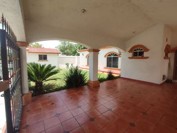 Hermosa casa en venta en zona privilegiada de Parras