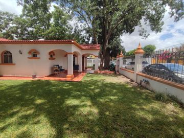 Hermosa casa en venta en zona privilegiada de Parras